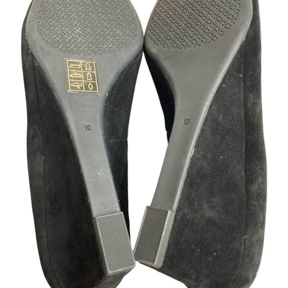 Tory Burch suede leather Claire closed toe wedge heel shoes new without box - Picture 9 of 16
